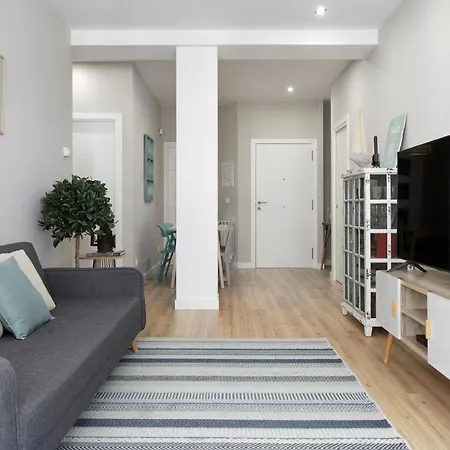 Concha Brand New & Style * San Sebastián